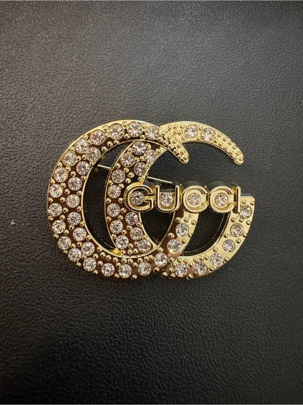 New with box Gucci Gold tone Crystal Double G Brooch - Picture 2 of 7